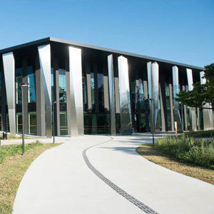 Vendredi et samedi :
Formations, conférences et soirée de gala au Palais de la Musique et des Congrès 

Place de Bordeaux 67082 Strasbourg

Bus : Ligne H (direction Parlement Européen) descendre à l’arrêt Palais de la Musique et des Congrès.

Tram : Ligne B (direction Hœnheim Gare) descendre à l’arrêt Wacken (puis marcher jusqu’au Palais de la Musique et des Congrès)